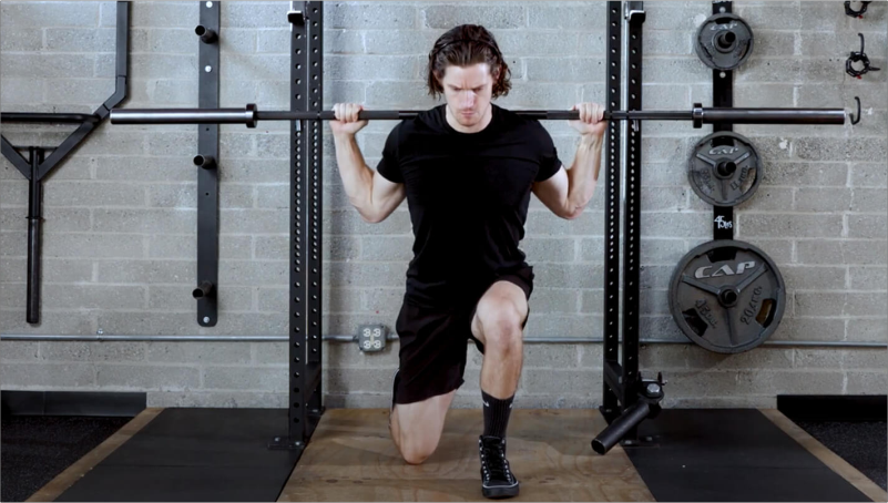 gym-squat-rack-leeway-fitness-top-5-barbell-lunge.png